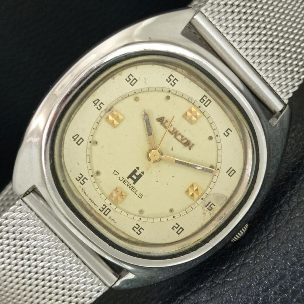 Vintage 1976 Allwyn Manual Mens Silver Watch W/Steel Strap & Gold accents